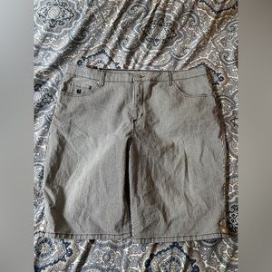 Gloria Vanderbilt Bermuda Jean Shorts 16W